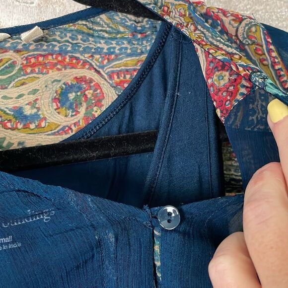 Soft Sureounding Blouse size Sm - Picture 7 of 9